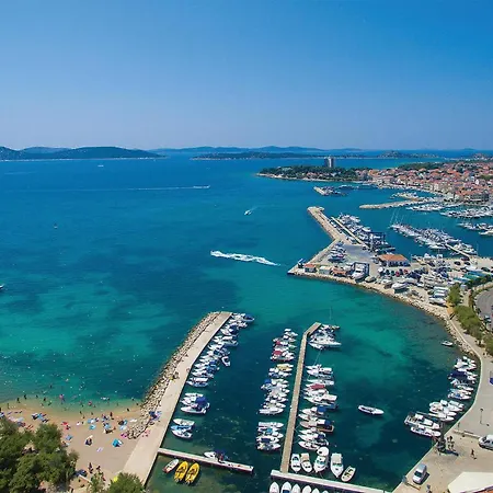 Stunning In With Kitchen * Vodice