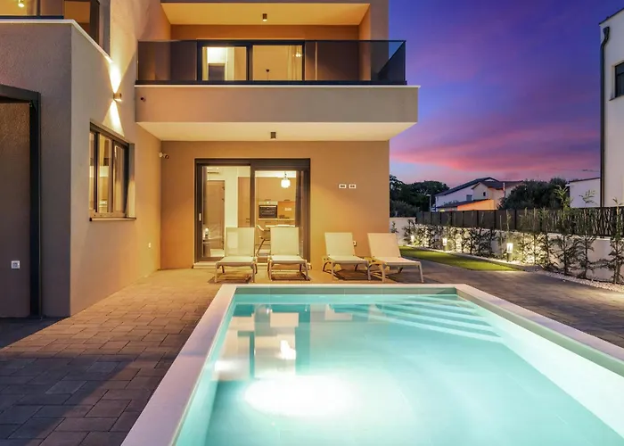 Amazing Home In Vodice 沃迪切