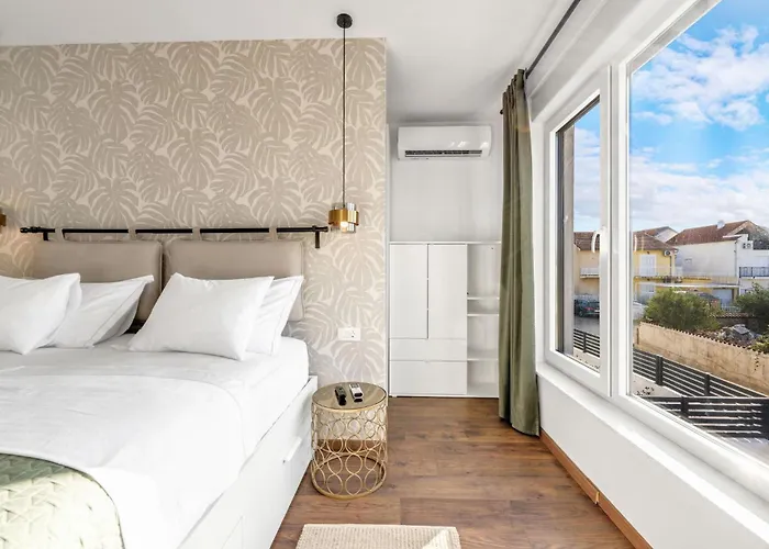 Amazing In Semesterbostad *