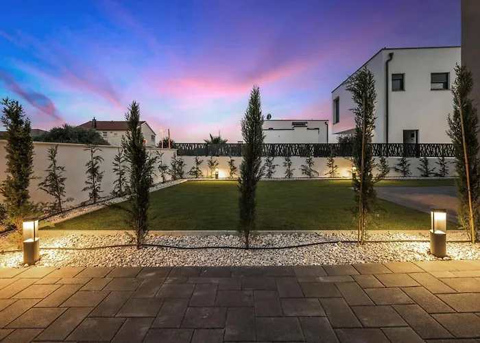 בית נופש Amazing Home In Vodice וודיצה